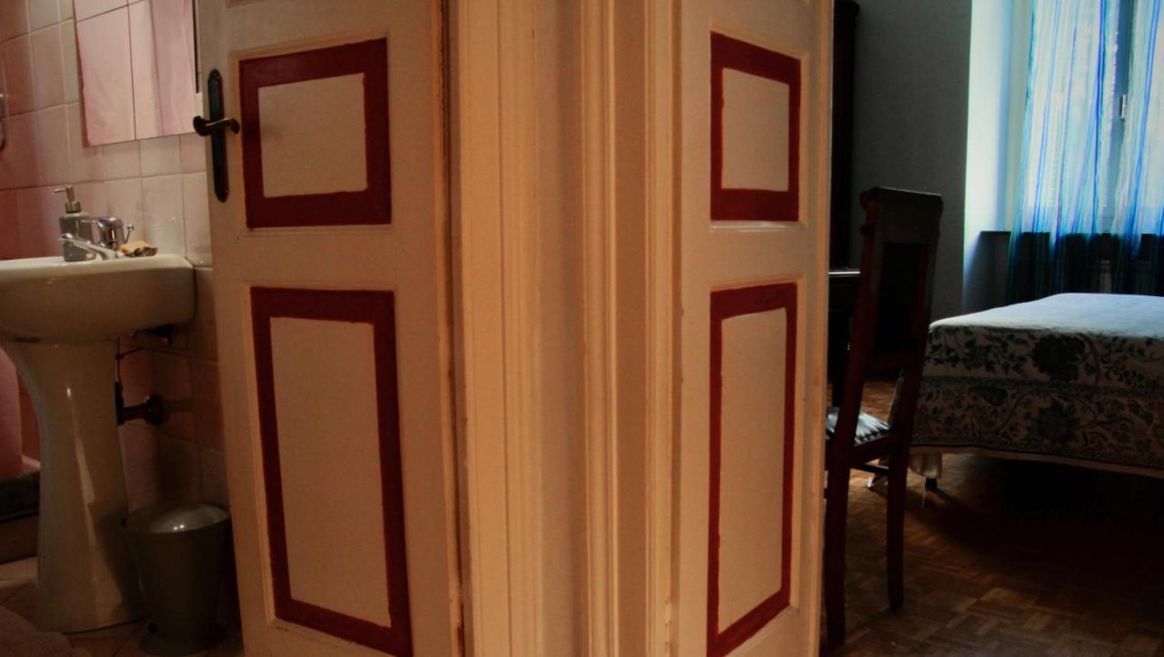 Artroom In Appartment جنوة المظهر الخارجي الصورة
